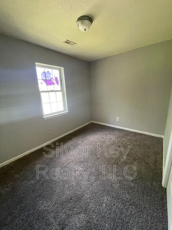 Building Photo - 202 S Hill St