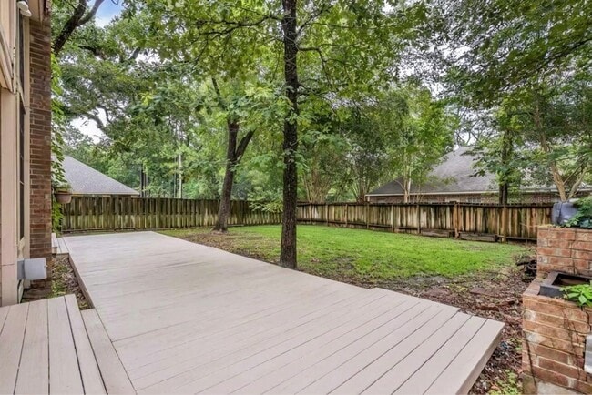 Building Photo - 12303 Longfellow Dr