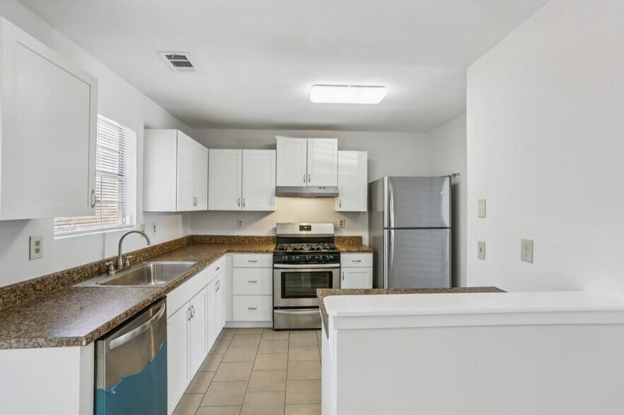 Building Photo - 1509 Kilmuir Way