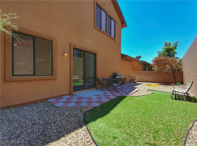 Building Photo - 3933 Bagua Ct