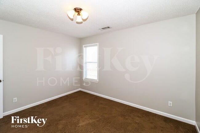 Building Photo - 7740 Shadow Bend Ln