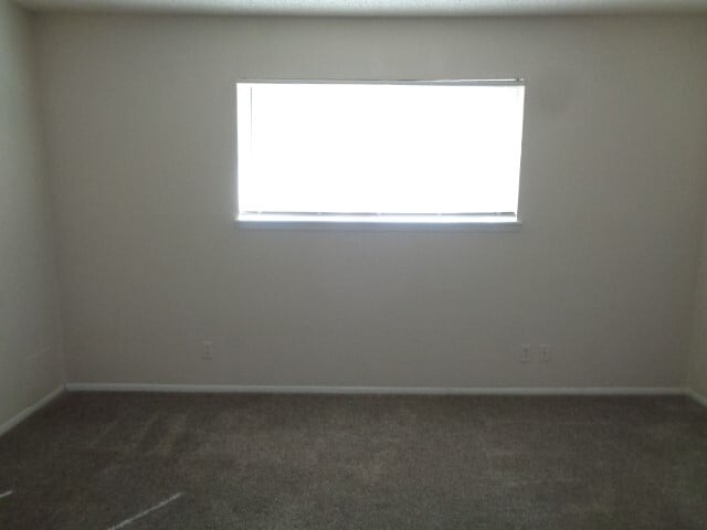 Building Photo - 22430 Meadowgate Dr