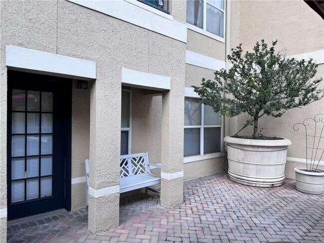 Building Photo - 955 Juniper St NE