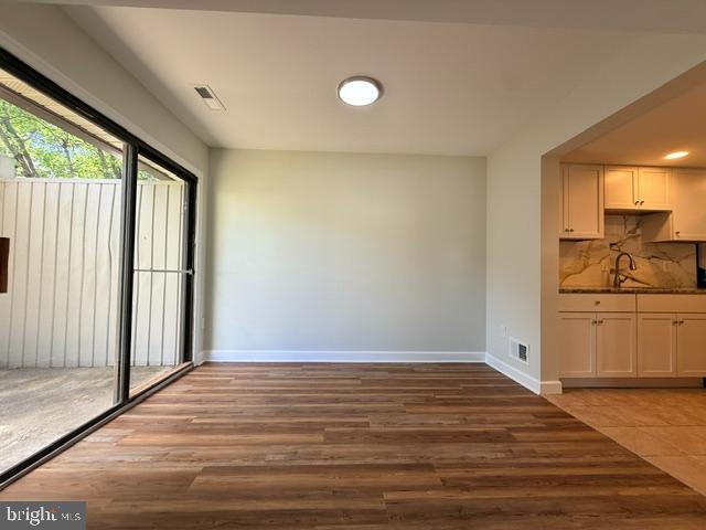 Building Photo - 47 King Henry Cir