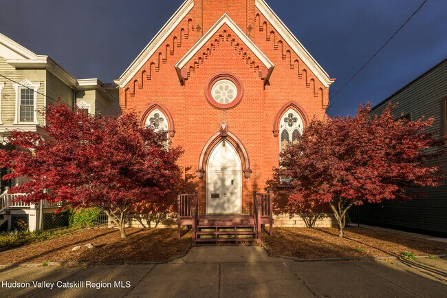 Building Photo - 428 State St