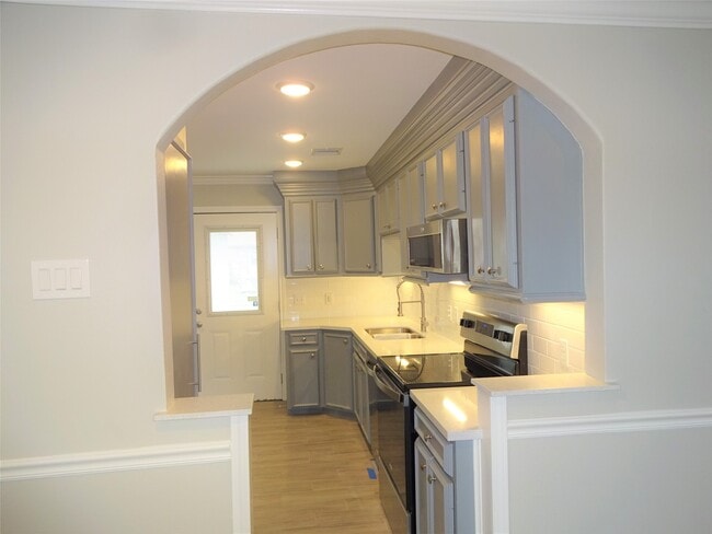 Building Photo - 3923 Cosby St