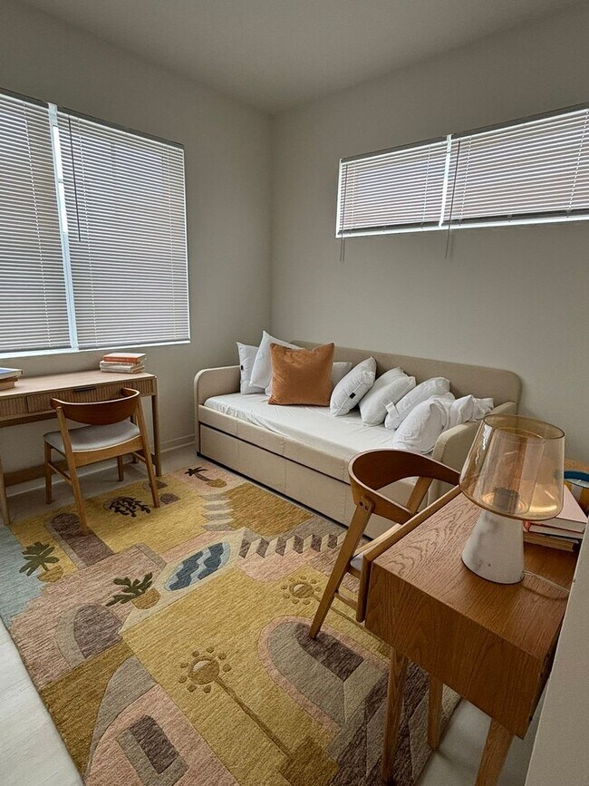 Building Photo - Beautiful and Brand New Apart in Millenia Park Orlando