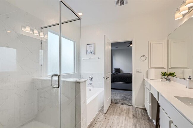 Building Photo - 2110 Goji Ln