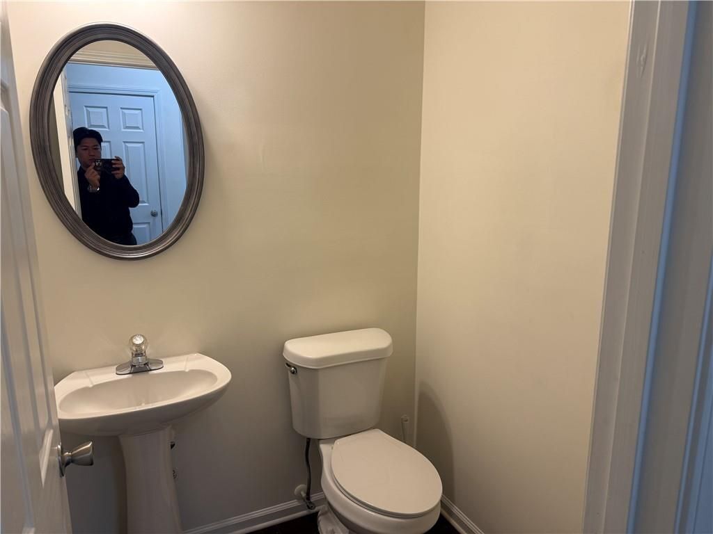 Building Photo - 2729 Heathrow Dr