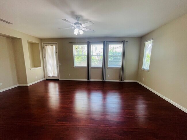 Building Photo - 6812 Kenton Pl