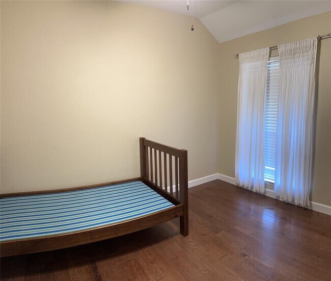 Building Photo - 5401 Apache Creek Cove