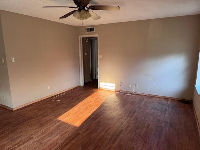 Building Photo - 1017 12th St SE