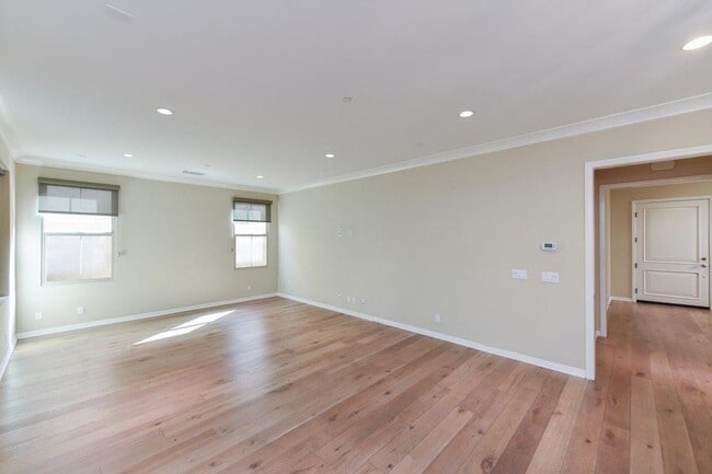 Building Photo - 3b/2.5b Cypress Village Irvine House for rent