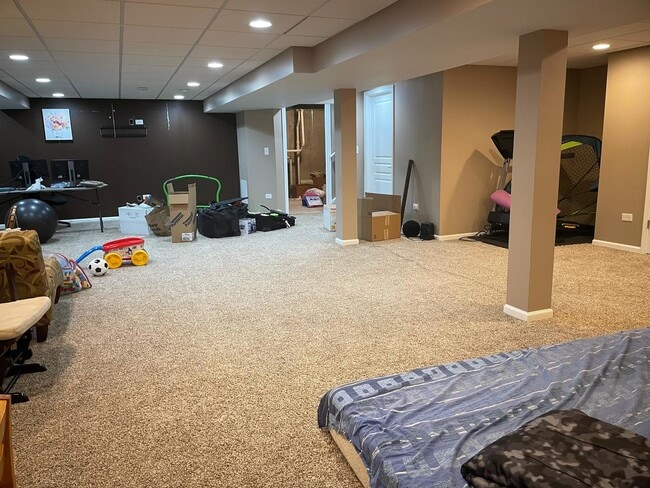 Building Photo - 159 Chapin Way