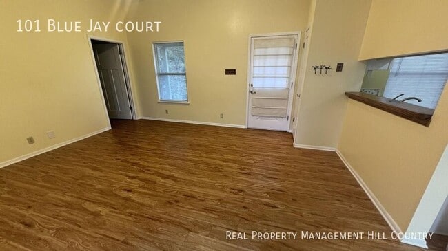 Building Photo - 101 Blue Jay Ct
