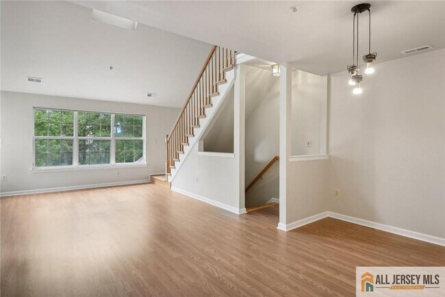 Building Photo - 624 Brickhouse Rd