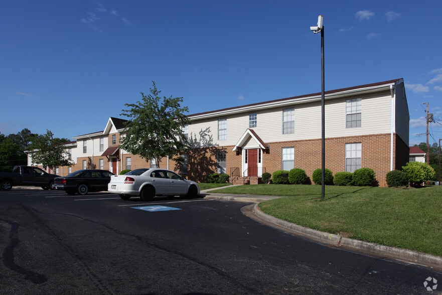 Wilshire Woods Apartments - Solara