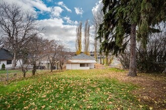 Building Photo - JUST LISTED! The Perfect Place for Students to Call Home