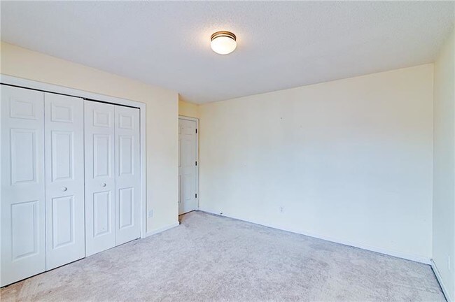 Building Photo - 3503 Pine Grove Dr