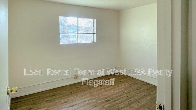 Building Photo - 117 E Ellery Ave