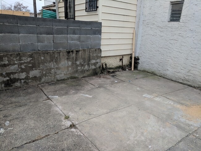 Building Photo - 3 bedroom 1 bath home for rent in Frankford