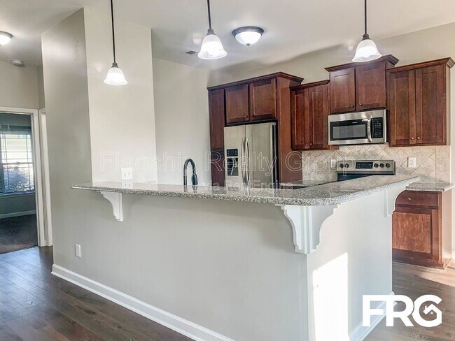 Building Photo - 230 Planters Ridge Dr