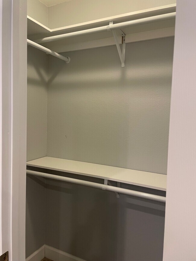 Building Photo - 5505 Abbeywood Cir