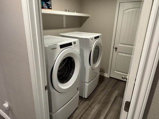 Building Photo - 7326 Tristan Dr