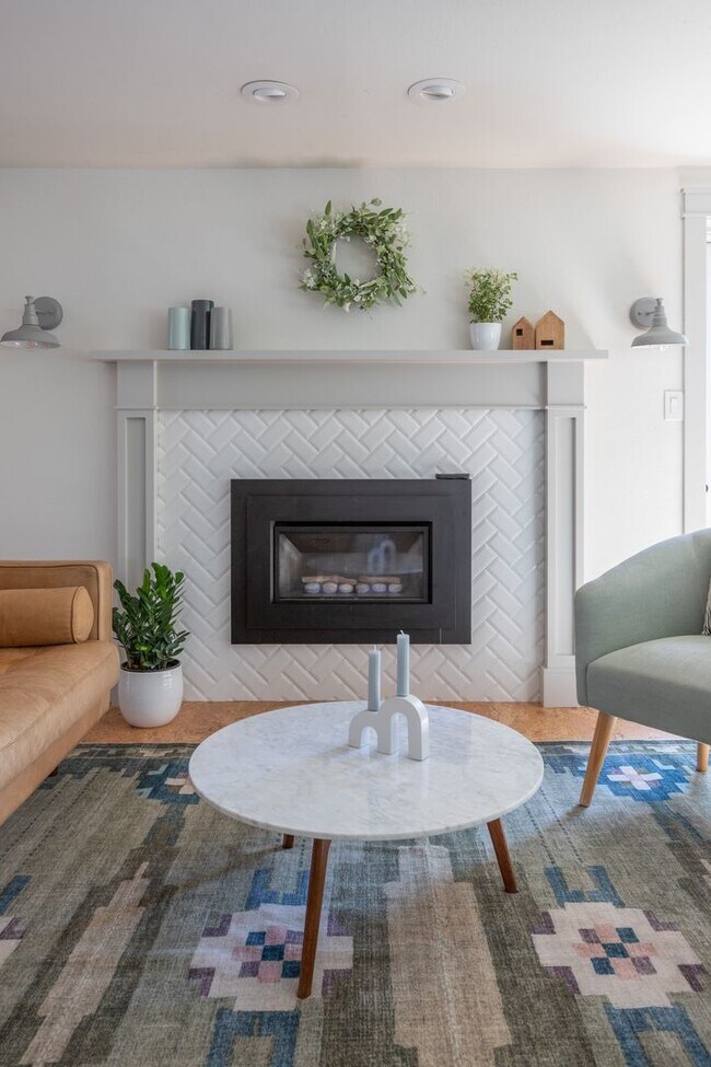 Building Photo - Fully Furnished Mount Veeder Sanctuary Home