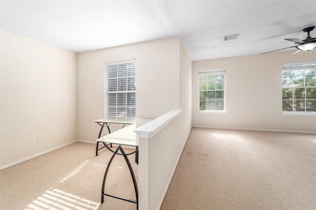 Building Photo - 18218 Thicket Grove Rd