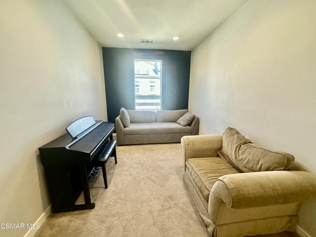 Building Photo - 139 Farmhouse Dr