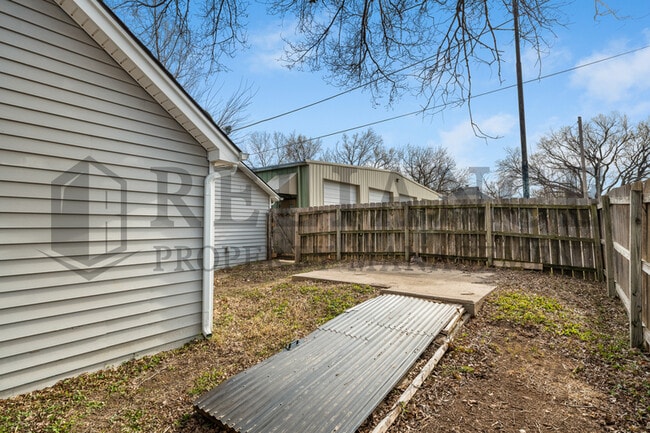 Building Photo - 119 Harrison St