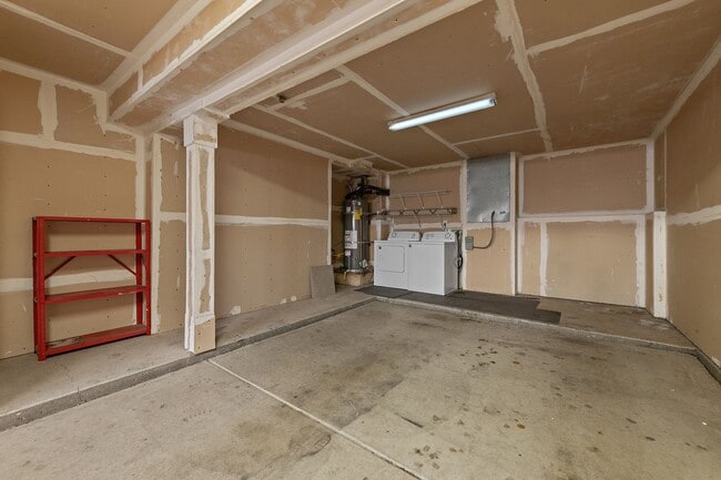 Building Photo - 470 Navaro Way
