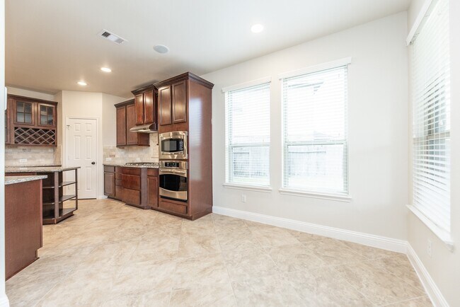 Building Photo - 4715 Coldstream Ct