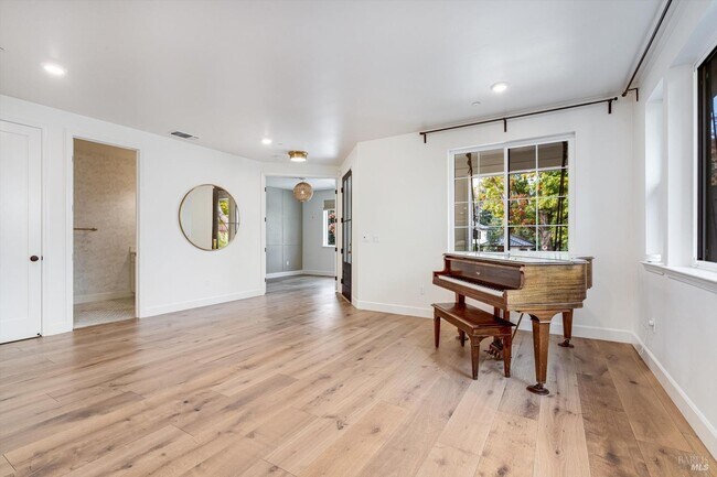 Building Photo - 1980 Bent Tree Pl