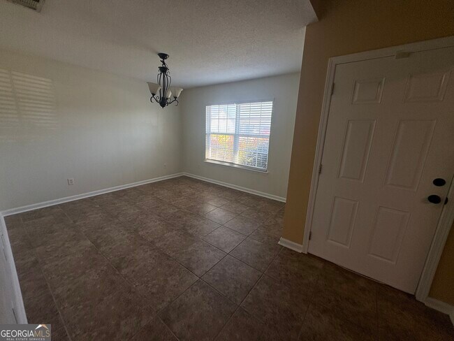 Building Photo - 603 Victorias Cir