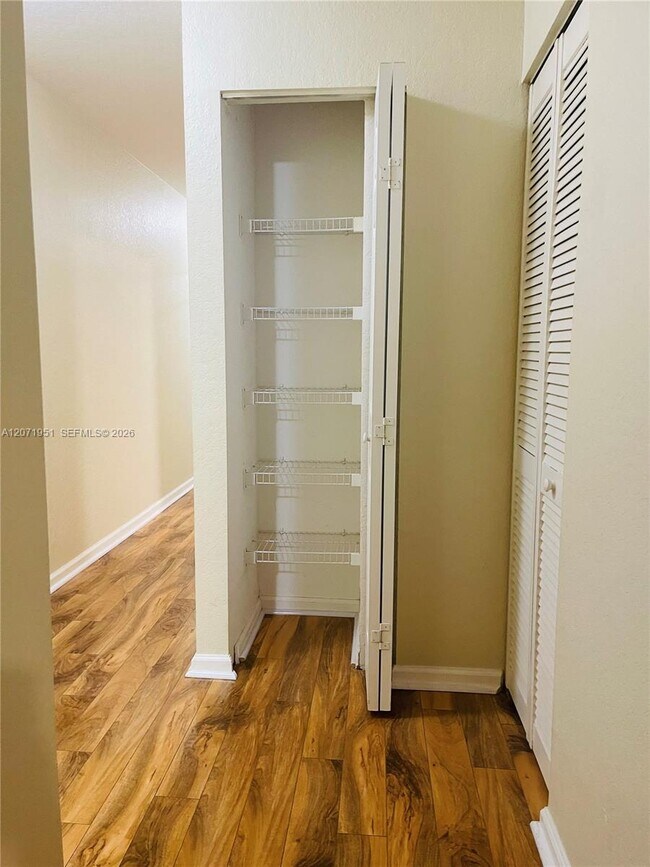 Building Photo - 6364 Landings Way