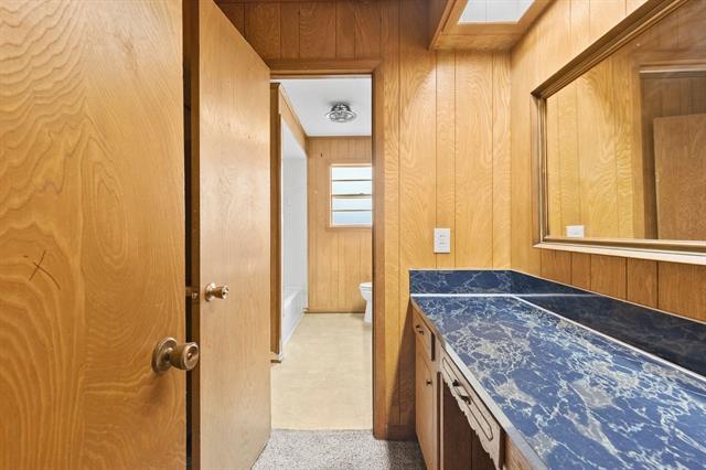 Building Photo - 706 S Manson St