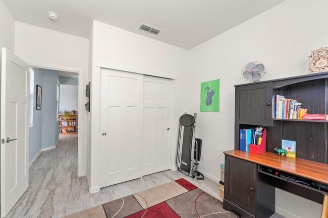 Building Photo - 9363 Wild Lilac Cir
