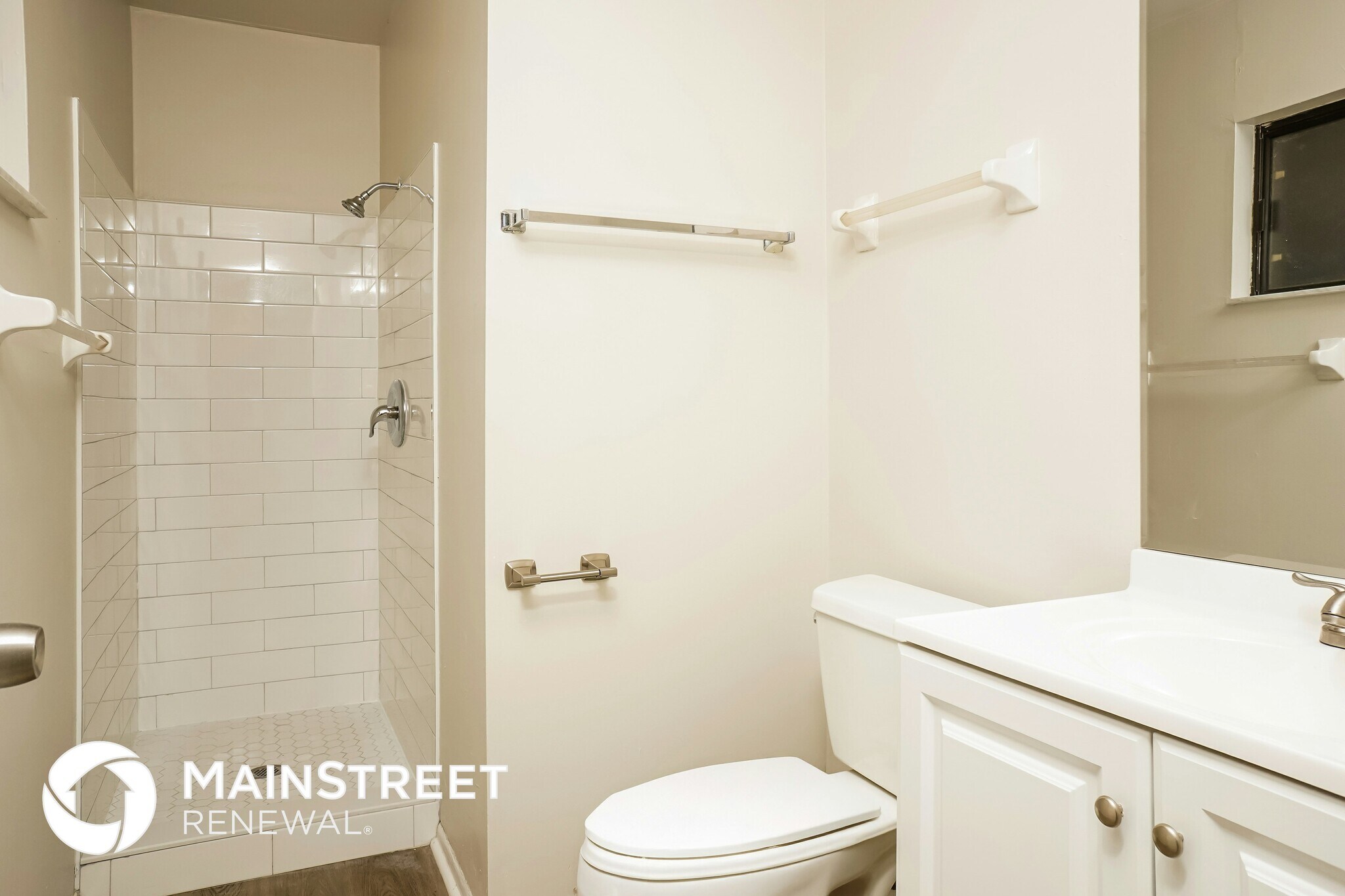 Building Photo - 5940 Talbrook Rd