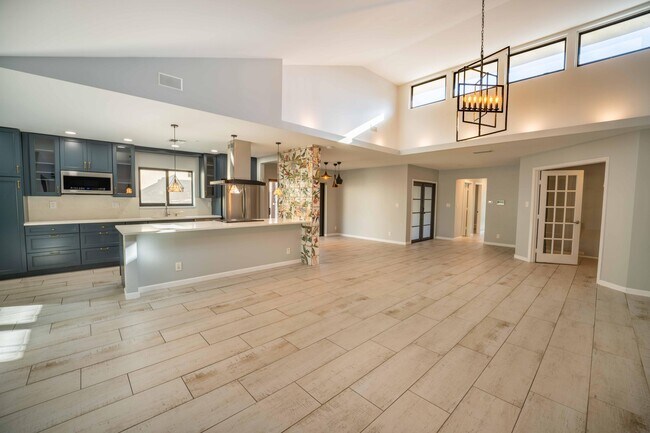Building Photo - 21356 Sonesta Way