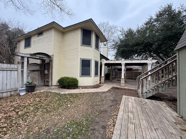 Building Photo - In Converse Texas 4 Bedroom 2 Bath Plus 2 ...