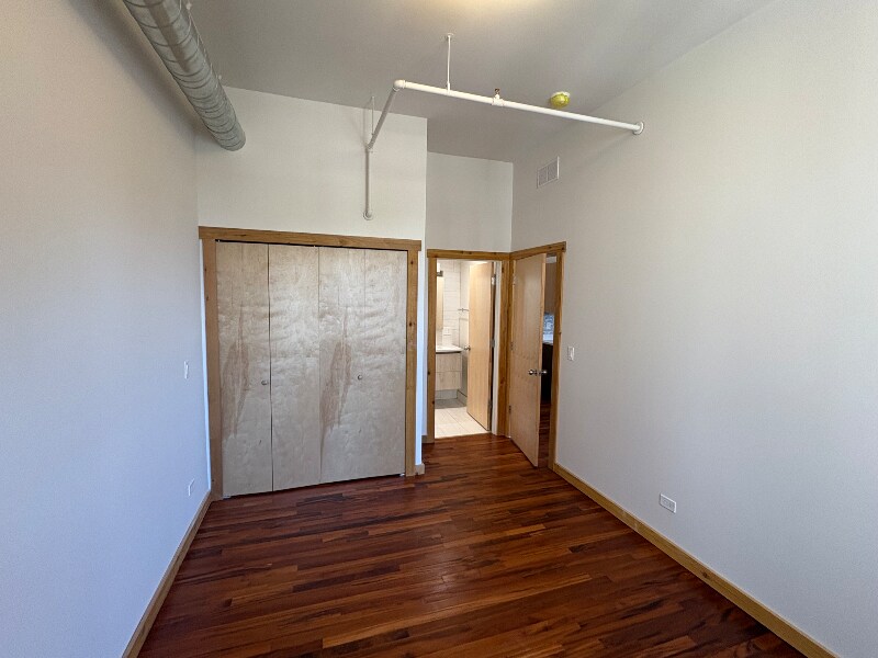 Building Photo - 4601 S Ellis Ave