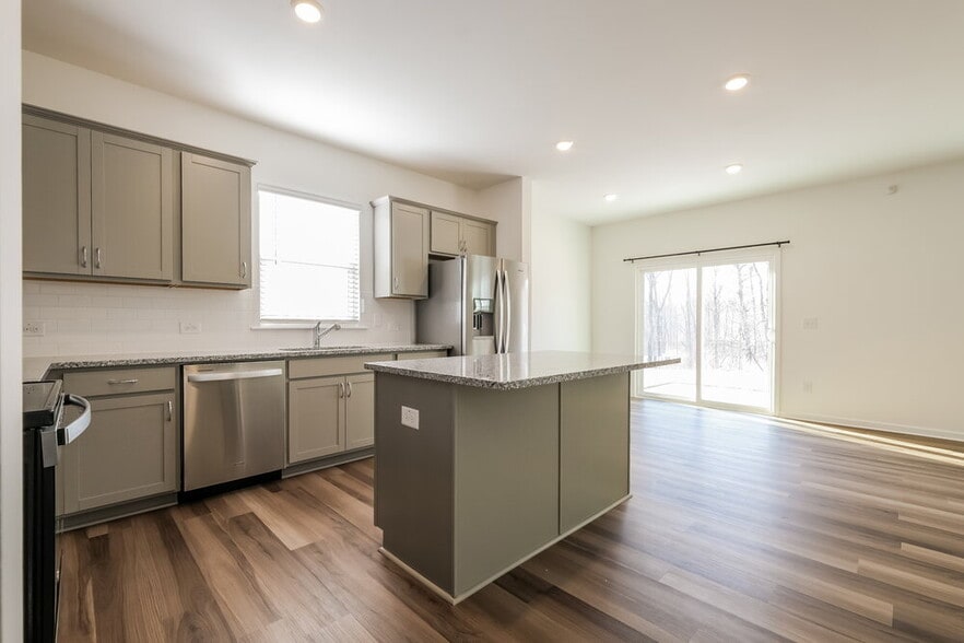 Building Photo - 3130 Whitman Ct