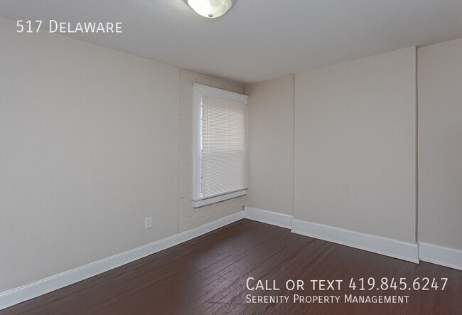 Building Photo - 517 Delaware-