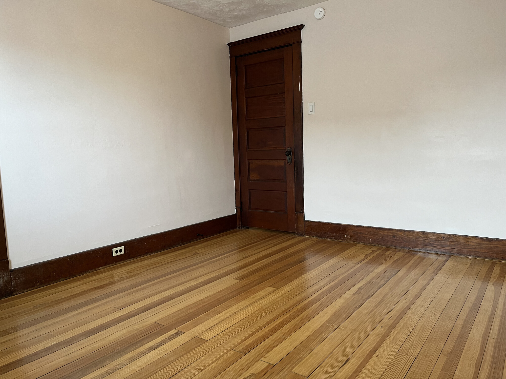 Bedroom 2 - 720 Bellefonte Avenue