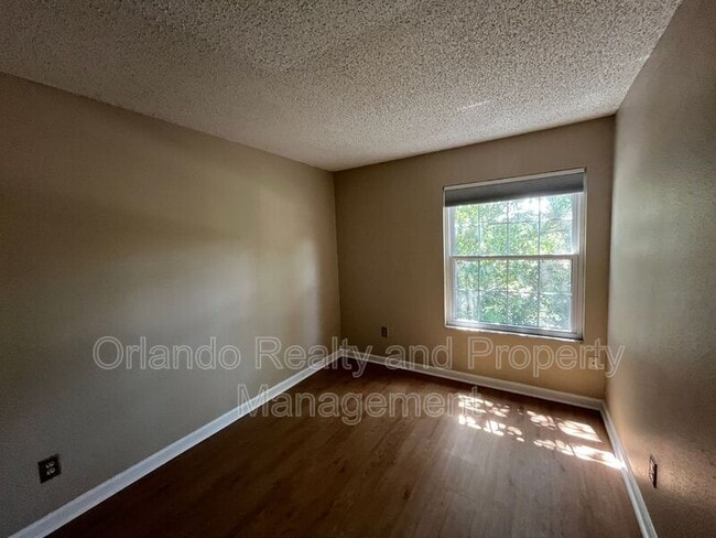 Building Photo - 2644 Lancaster Ct