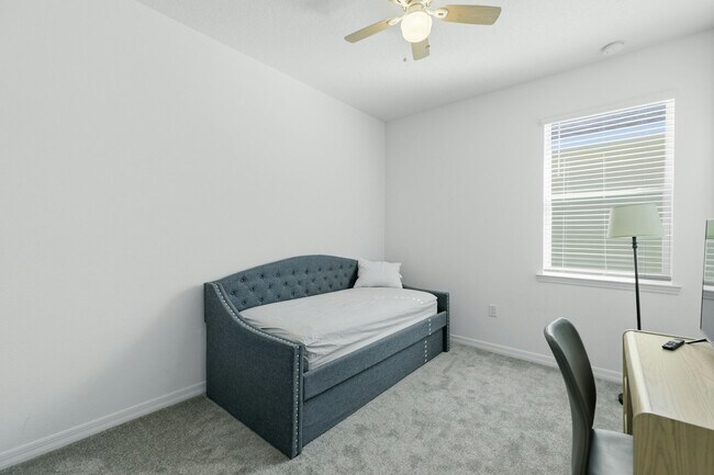 Building Photo - 7288 SW 64th St Rd