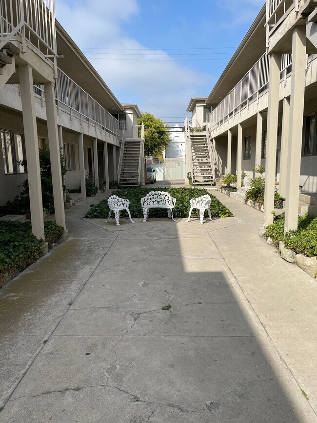 3351 Vinton Ave 3351 Vinton Ave Los Angeles CA 90034 Apartment Finder