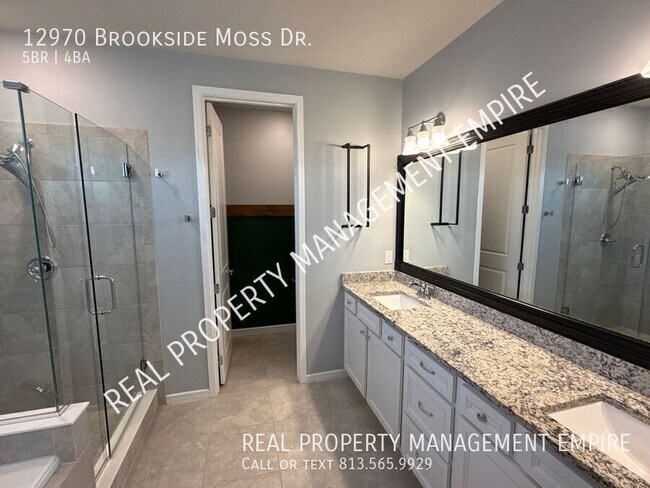 Building Photo - 12970 Brookside Moss Dr